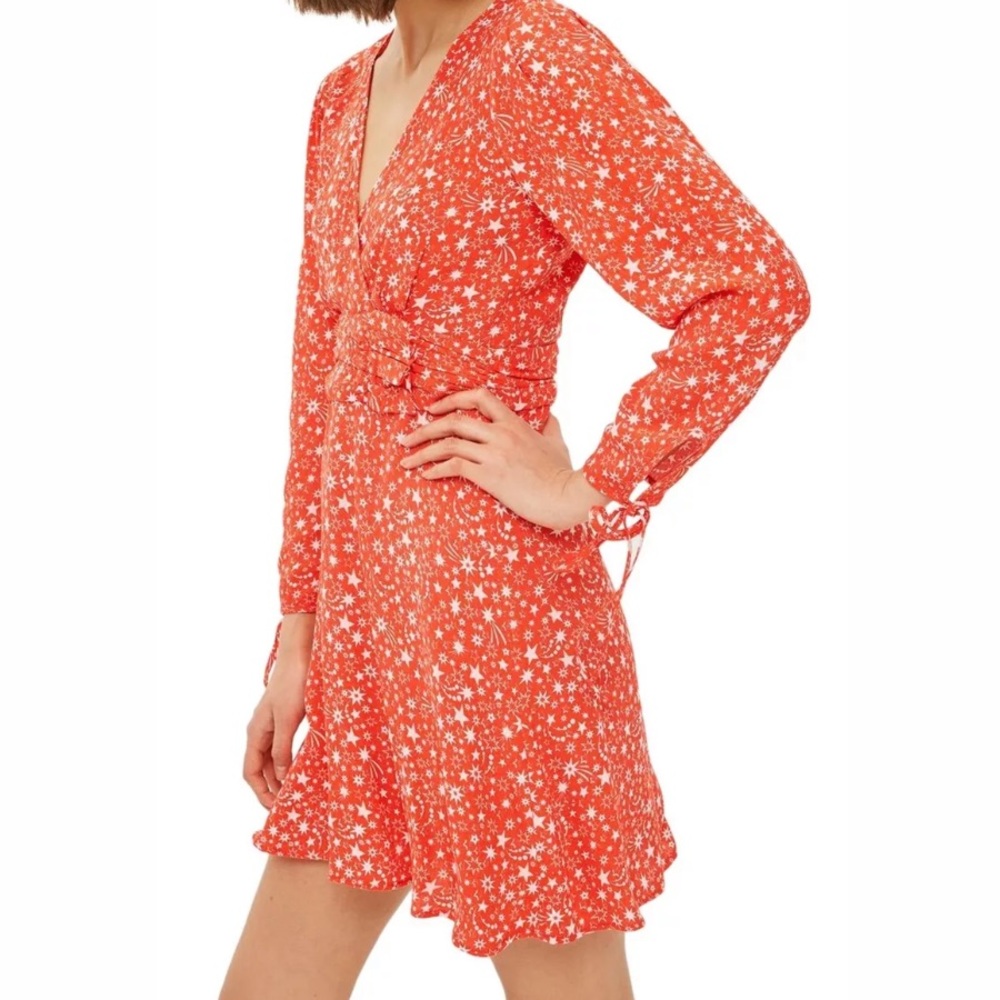 Topshop Red Star Print V-neck Mini Dress Sz 6 NWT